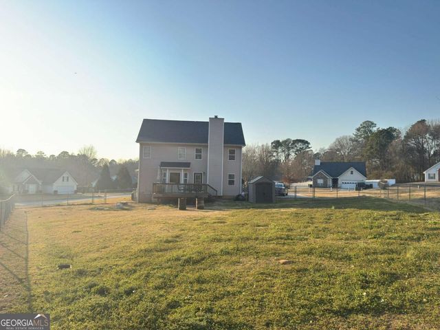 302 Mountberry Court, Loganville, GA 30052