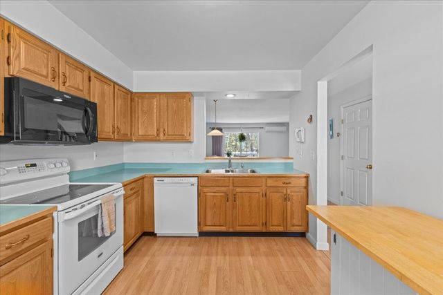 12 Kurk Drive, Essex Junction, VT 05452