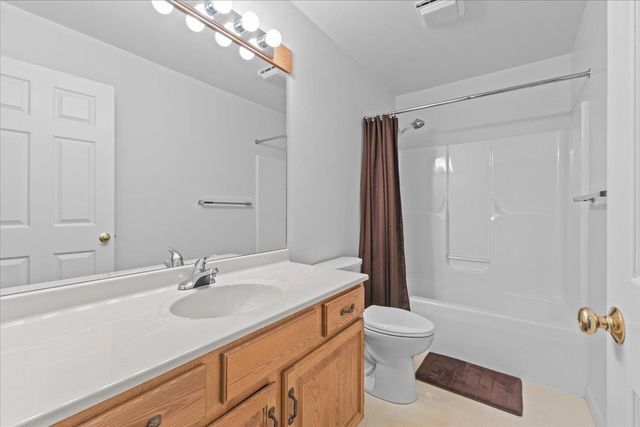 12 Kurk Drive, Essex Junction, VT 05452