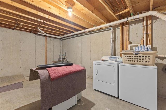 12 Kurk Drive, Essex Junction, VT 05452