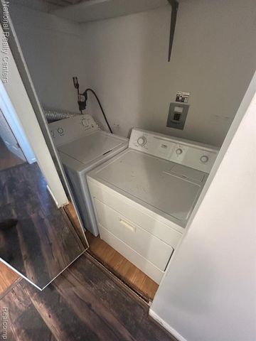 924 Chestnut Hill Drive A, Auburn Hills, MI 48326