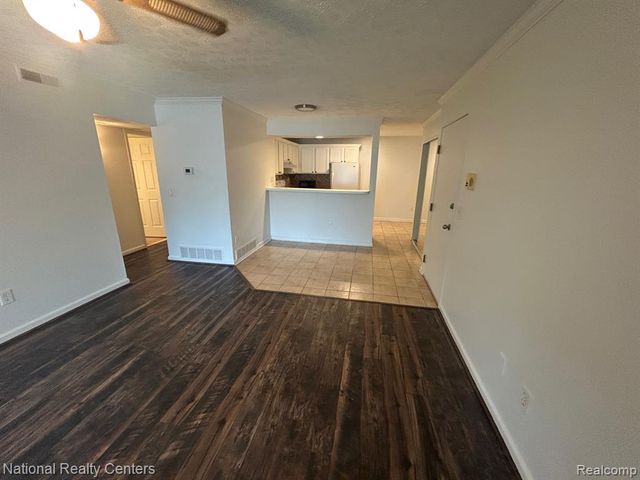 924 Chestnut Hill Drive A, Auburn Hills, MI 48326