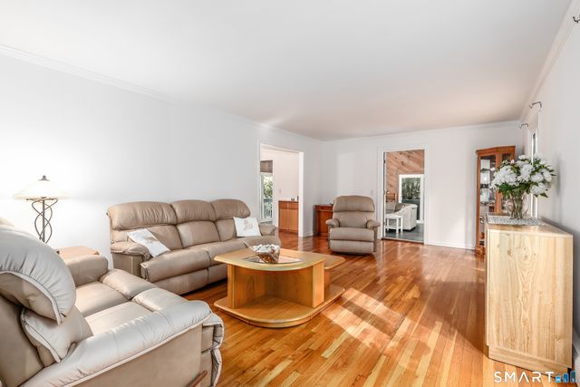 3 Deerfield Road, Brookfield, CT 06804