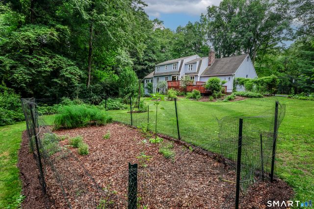 3 Deerfield Road, Brookfield, CT 06804
