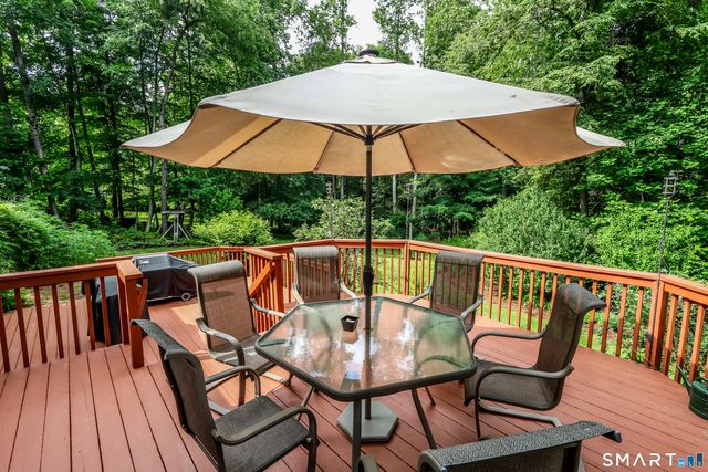 3 Deerfield Road, Brookfield, CT 06804