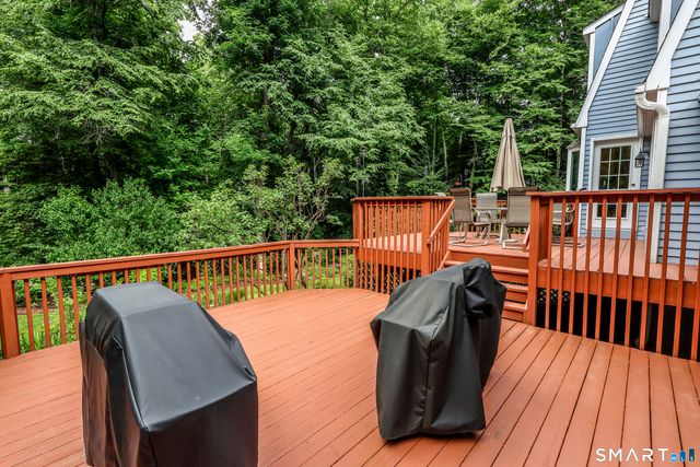 3 Deerfield Road, Brookfield, CT 06804