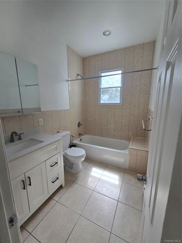 114 Essex Street, Brooklyn, NY 11208