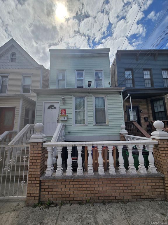 114 Essex Street, Brooklyn, NY 11208