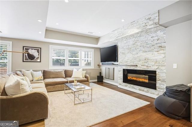 902 Saint Lyonn Courts, Marietta, GA 30068