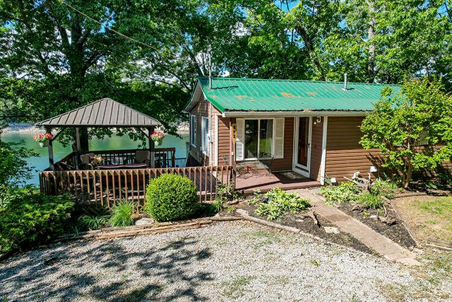 392 Lakeview Point Road, Harrodsburg, KY 40330