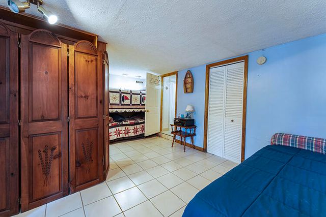 392 Lakeview Point Road, Harrodsburg, KY 40330
