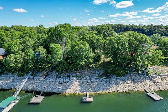 392 Lakeview Point Road, Harrodsburg, KY 40330