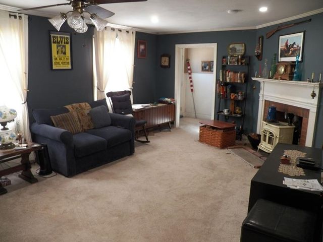 8 Blair Avenue, Hillsborough, NH 03244