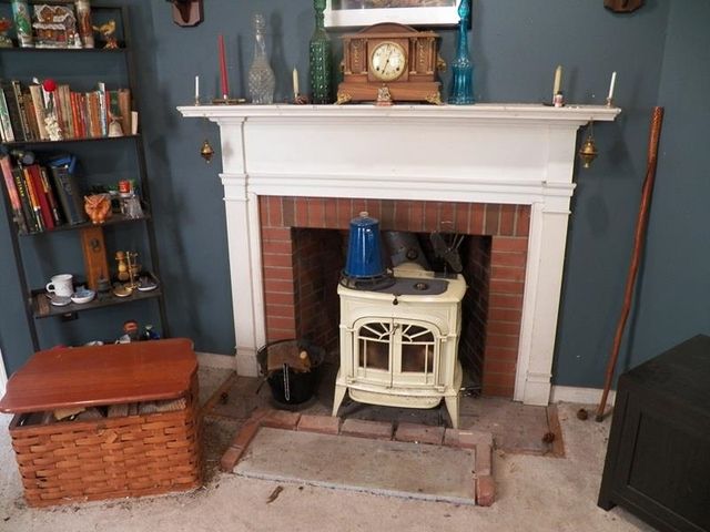 8 Blair Avenue, Hillsborough, NH 03244