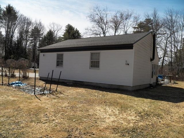 8 Blair Avenue, Hillsborough, NH 03244