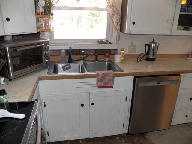 8 Blair Avenue, Hillsborough, NH 03244