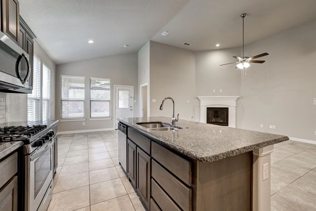 601 Redding Drive, Saginaw, TX 76131