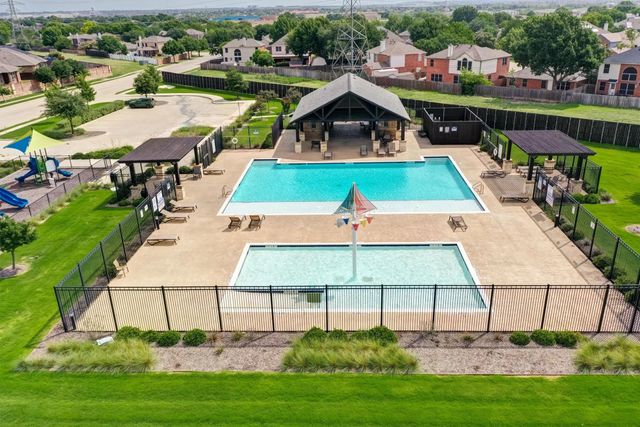 601 Redding Drive, Saginaw, TX 76131