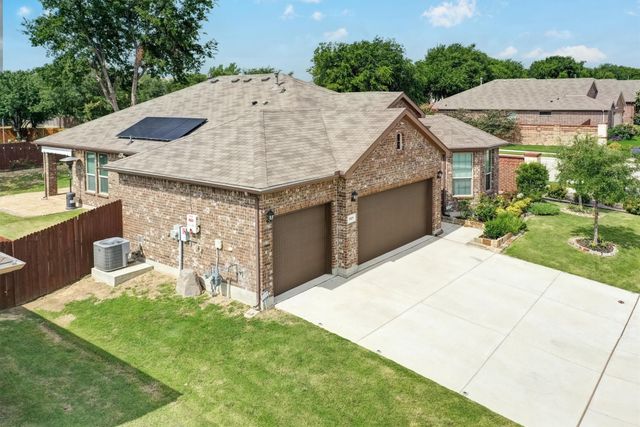 601 Redding Drive, Saginaw, TX 76131