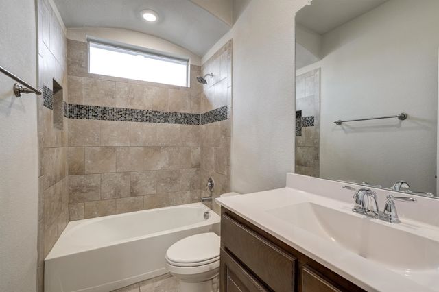 601 Redding Drive, Saginaw, TX 76131