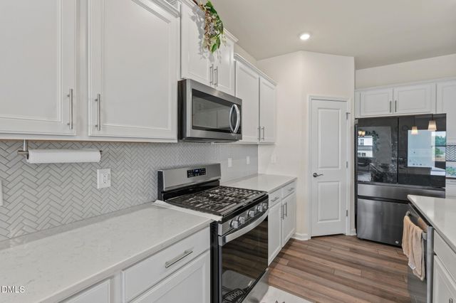 2028 Fox Chapel Place, Fuquay Varina, NC 27526