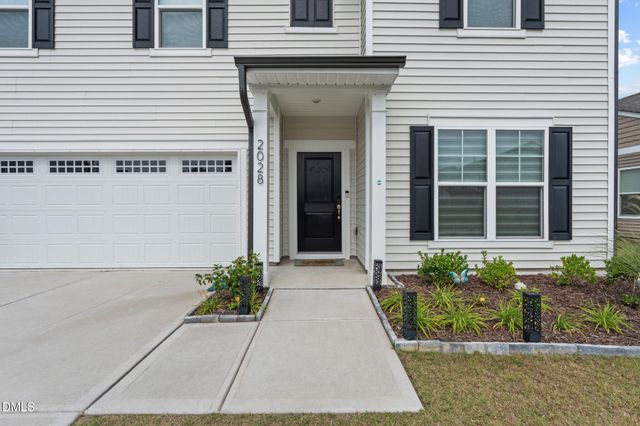 2028 Fox Chapel Place, Fuquay Varina, NC 27526