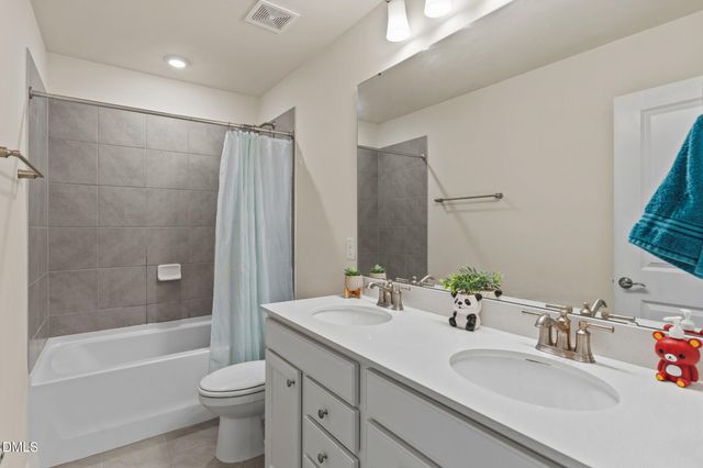 2028 Fox Chapel Place, Fuquay Varina, NC 27526