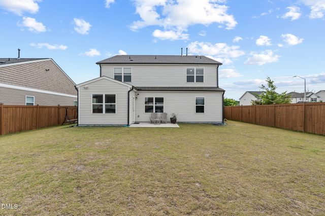 2028 Fox Chapel Place, Fuquay Varina, NC 27526
