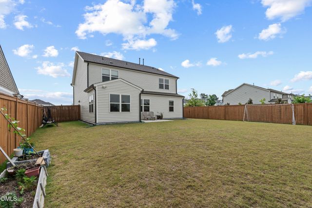 2028 Fox Chapel Place, Fuquay Varina, NC 27526