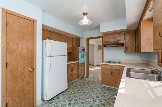 219 Terrace Drive, Mankato, MN 56001