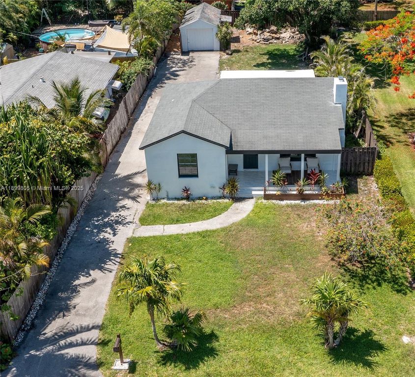 246 NE 13th St, Delray Beach, FL 33444