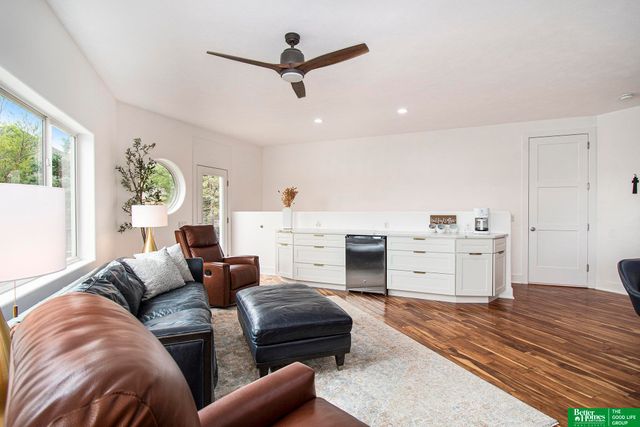 17808 S Reflection Avenue, Bennington, NE 68007