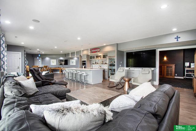 17808 S Reflection Avenue, Bennington, NE 68007