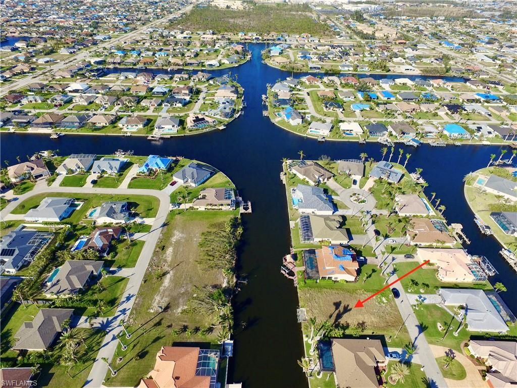 Image 2 of property listing at 4118 SW 22nd CT, Cape Coral, FL 33914