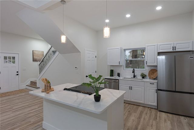 5618 Prentice Street, Cincinnati, OH 45227