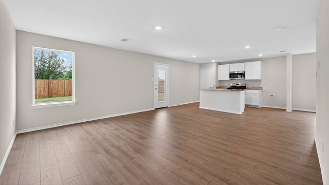 3503 Spring Time Street, Talty, TX 75126