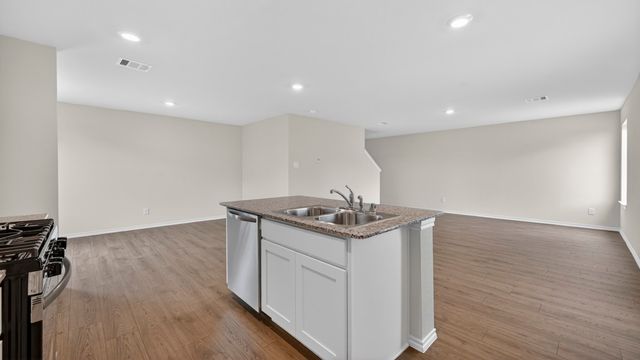 3503 Spring Time Street, Talty, TX 75126