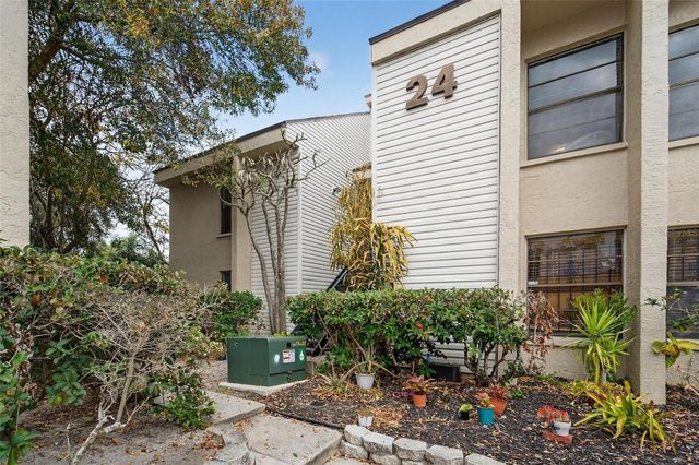 4871 PURITAN CIRCLE, Tampa, FL 33617