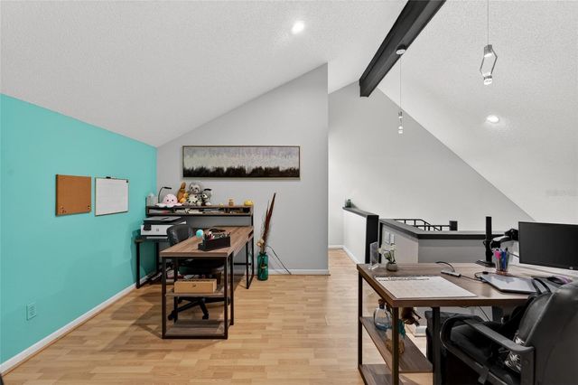 4871 PURITAN CIRCLE, Tampa, FL 33617