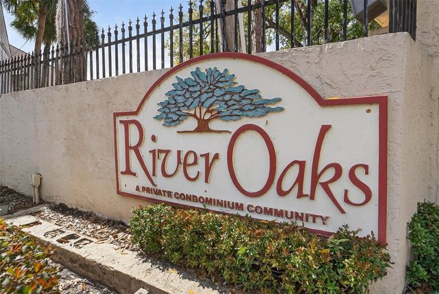 4871 PURITAN CIRCLE, Tampa, FL 33617