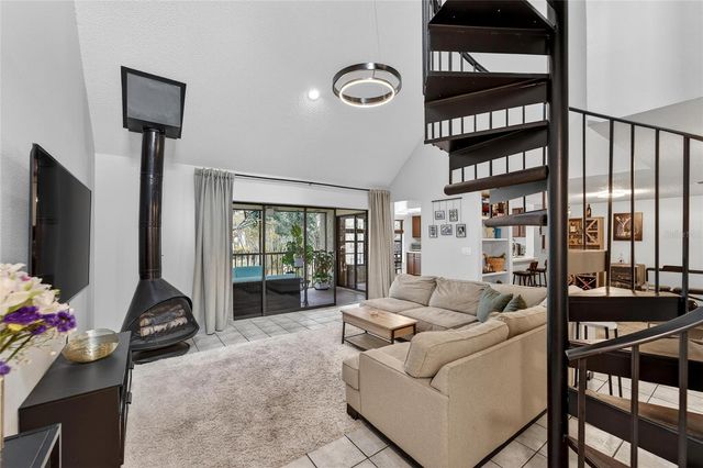 4871 PURITAN CIRCLE, Tampa, FL 33617