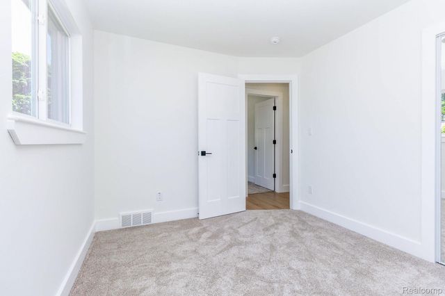 2018 Kenwood Court, Royal Oak, MI 48067