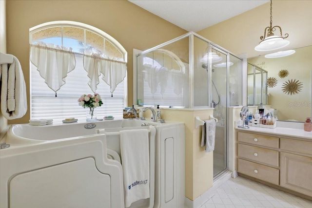 2 CARLSON LANE, Palm Coast, FL 32137