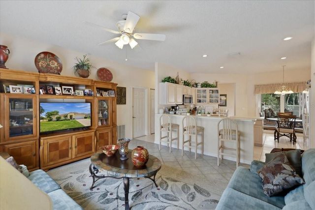 2 CARLSON LANE, Palm Coast, FL 32137