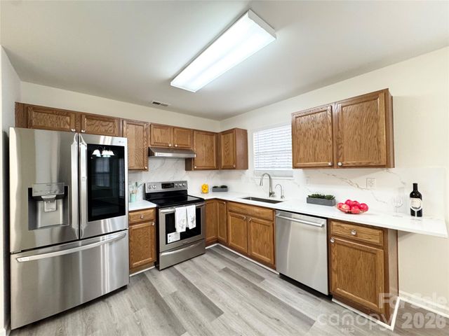 6526 Wild Orchid Court, Charlotte, NC 28262