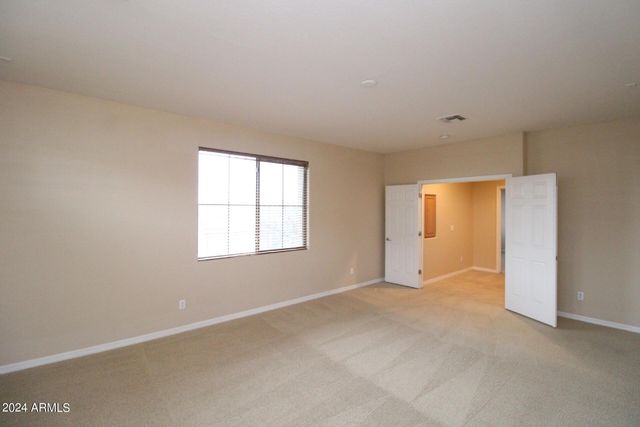 3951 E Ravenswood Drive, Gilbert, AZ 85298