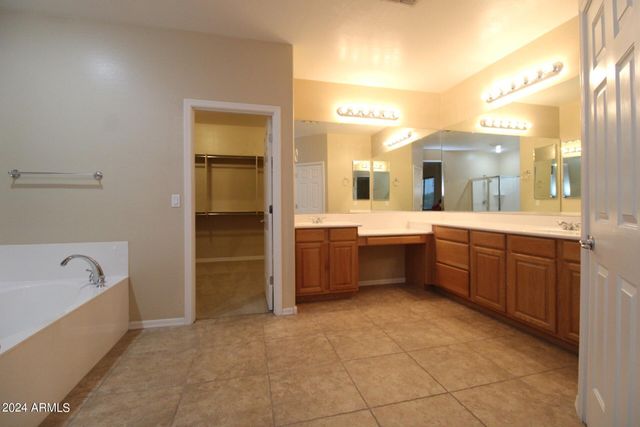 3951 E Ravenswood Drive, Gilbert, AZ 85298