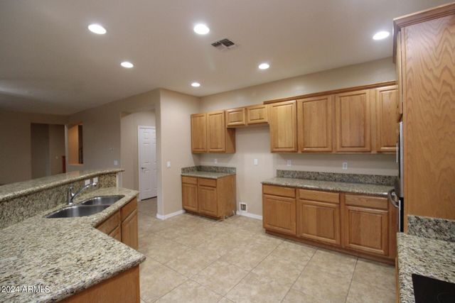 3951 E Ravenswood Drive, Gilbert, AZ 85298