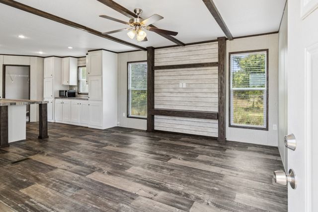 407 SE Cr 3040, Corsicana, TX 75109