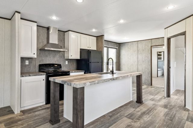 407 SE Cr 3040, Corsicana, TX 75109